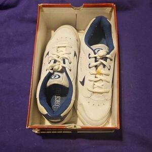 Dexter Women's Bowling Shoes - White and Blue